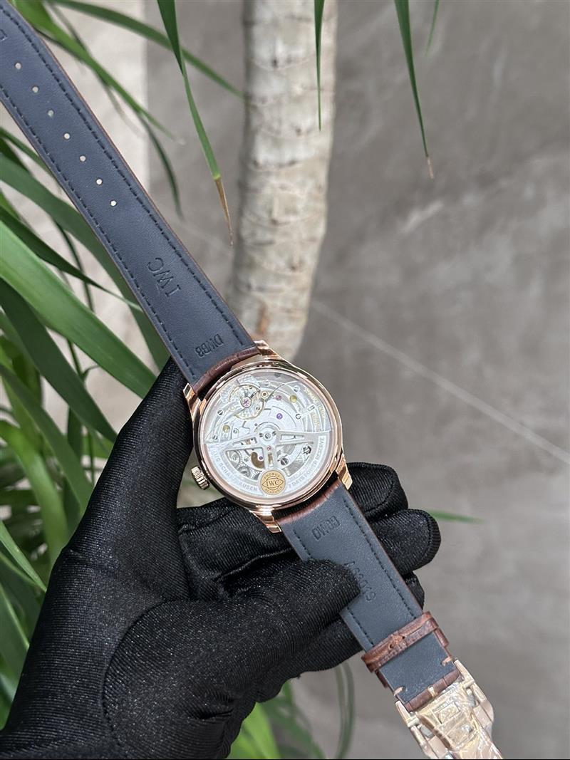 202457162112903 1300